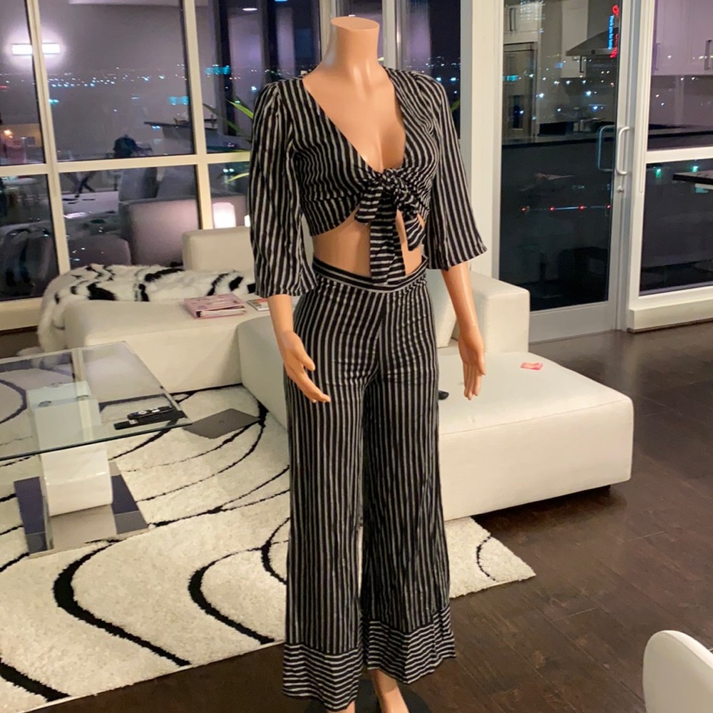 Pin stripe wide leg set